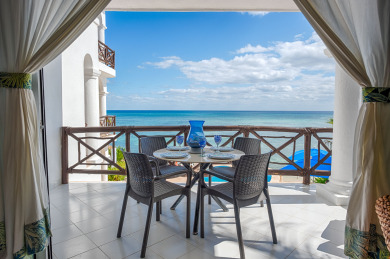 Lake House Lovely upscale beachfront condo on Half Moon Bay. Pool, AC and WiFi!, , on  in Quintana Roo - Lakehouse Vacation Rental - Lake Home for rent on LakeHouseVacations.com
