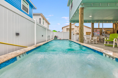 Lake House Exquisite Beach Retreat You Won't Want To Miss! Pet-Friendly, , on Gulf of Mexico - Port Aransas in Texas - Lakehouse Vacation Rental - Lake Home for rent on LakeHouseVacations.com