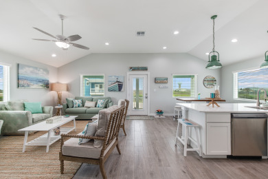 Lake House Exquisite Beach Retreat You Won't Want To Miss! Pet-Friendly, , on Gulf of Mexico - Port Aransas in Texas - Lakehouse Vacation Rental - Lake Home for rent on LakeHouseVacations.com