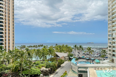 Lake House Ocean & Lagoon Views! Full Kitchen, Free Wi-Fi, Close to Beach!, , on Oahu - Honolulu in Hawaii - Lakehouse Vacation Rental - Lake Home for rent on LakeHouseVacations.com