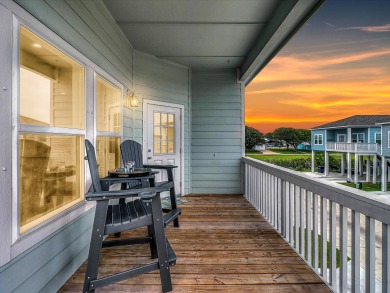 Lake House Rock Aransas Retreat! Huge Community Pool! Close to the beach and boat ramp!, , on Gulf of Mexico - Aransas Bay in Texas - Lakehouse Vacation Rental - Lake Home for rent on LakeHouseVacations.com