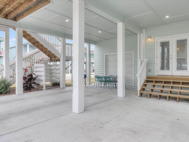 Lake House Rock Aransas Retreat! Huge Community Pool! Close to the beach and boat ramp!, , on Gulf of Mexico - Aransas Bay in Texas - Lakehouse Vacation Rental - Lake Home for rent on LakeHouseVacations.com