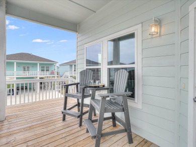 Lake House Rock Aransas Retreat! Huge Community Pool! Close to the beach and boat ramp!, , on Gulf of Mexico - Aransas Bay in Texas - Lakehouse Vacation Rental - Lake Home for rent on LakeHouseVacations.com