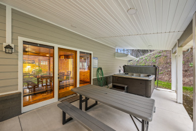Lake House Coveted Ranch Floorplan, Arts and Crafts, Pet Friendly -Large Fenced in Yard., , on Gatlinburg in Tennessee - Lakehouse Vacation Rental - Lake Home for rent on LakeHouseVacations.com
