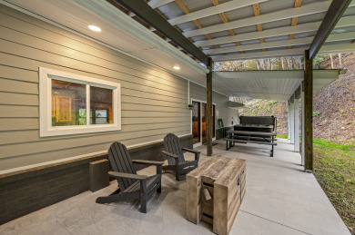 Lake House Coveted Ranch Floorplan, Arts and Crafts, Pet Friendly -Large Fenced in Yard., , on Gatlinburg in Tennessee - Lakehouse Vacation Rental - Lake Home for rent on LakeHouseVacations.com