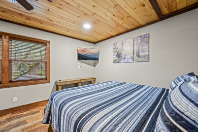 Lake House Coveted Ranch Floorplan, Arts and Crafts, Pet Friendly -Large Fenced in Yard., , on Gatlinburg in Tennessee - Lakehouse Vacation Rental - Lake Home for rent on LakeHouseVacations.com