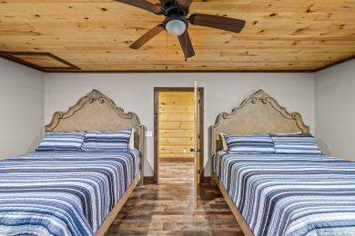 Lake House Coveted Ranch Floorplan, Arts and Crafts, Pet Friendly -Large Fenced in Yard., , on Gatlinburg in Tennessee - Lakehouse Vacation Rental - Lake Home for rent on LakeHouseVacations.com