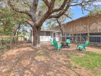 Lake House Quaint in town Cottage, Walk to Restaurants and Bars, Screened Porch, RV Pad, , on Gulf of Mexico - Aransas Bay in Texas - Lakehouse Vacation Rental - Lake Home for rent on LakeHouseVacations.com