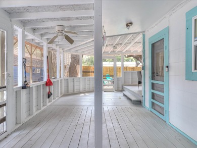 Lake House Quaint in town Cottage, Walk to Restaurants and Bars, Screened Porch, RV Pad, , on Gulf of Mexico - Aransas Bay in Texas - Lakehouse Vacation Rental - Lake Home for rent on LakeHouseVacations.com