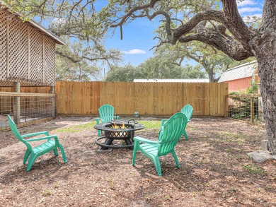 Lake House Quaint in town Cottage, Walk to Restaurants and Bars, Screened Porch, RV Pad, , on Gulf of Mexico - Aransas Bay in Texas - Lakehouse Vacation Rental - Lake Home for rent on LakeHouseVacations.com