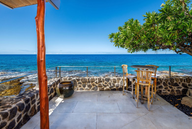 Lake House Hale KaleDirect Oceanfront Masterpiece,Modern Spectacular One of a Kind Home, , on Big Island - Kailua-Kona Bay in Hawaii - Lakehouse Vacation Rental - Lake Home for rent on LakeHouseVacations.com