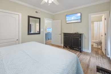 Lake House New Listing! Updated Interior Is Cozy, Comfortable & Close To White Beaches! , , on Gulf of Mexico - Pensacola in Florida - Lakehouse Vacation Rental - Lake Home for rent on LakeHouseVacations.com
