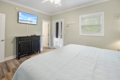Lake House New Listing! Updated Interior Is Cozy, Comfortable & Close To White Beaches! , , on Gulf of Mexico - Pensacola in Florida - Lakehouse Vacation Rental - Lake Home for rent on LakeHouseVacations.com