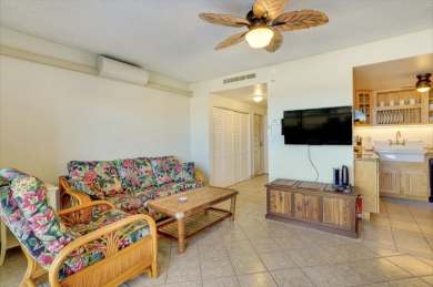 Lake House Kona Plaza#203 2nd Floor Ocean View In Heart of Kona Town AC & Elevators, , on Big Island - Kailua-Kona Bay in Hawaii - Lakehouse Vacation Rental - Lake Home for rent on LakeHouseVacations.com