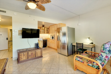Lake House Kona Plaza#203 2nd Floor Ocean View In Heart of Kona Town AC & Elevators, , on Big Island - Kailua-Kona Bay in Hawaii - Lakehouse Vacation Rental - Lake Home for rent on LakeHouseVacations.com