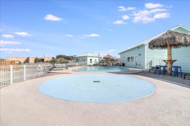 Lake House Community Pool, In Town, Dog Park,Wifi, Hammock Park! 5 Minutes to the Beach!, , on Gulf of Mexico - Port Aransas in Texas - Lakehouse Vacation Rental - Lake Home for rent on LakeHouseVacations.com