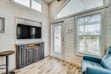 Lake House Community Pool, In Town, Dog Park,Wifi, Hammock Park! 5 Minutes to the Beach!, , on Gulf of Mexico - Port Aransas in Texas - Lakehouse Vacation Rental - Lake Home for rent on LakeHouseVacations.com