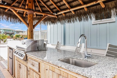 Lake House Community Pool, In Town, Dog Park,Wifi, Hammock Park! 5 Minutes to the Beach!, , on Gulf of Mexico - Port Aransas in Texas - Lakehouse Vacation Rental - Lake Home for rent on LakeHouseVacations.com