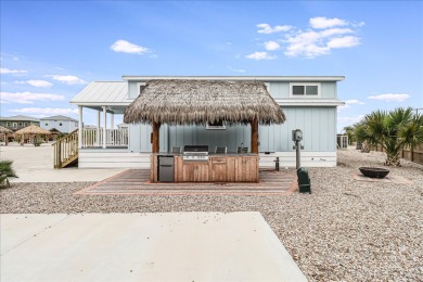 Lake House Community Pool, In Town, Dog Park,Wifi, Hammock Park! 5 Minutes to the Beach!, , on Gulf of Mexico - Port Aransas in Texas - Lakehouse Vacation Rental - Lake Home for rent on LakeHouseVacations.com
