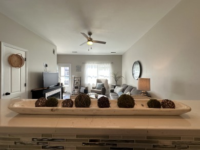 Lake House WillowTownhome close to the BEACH! , , on New River in North Carolina - Lakehouse Vacation Rental - Lake Home for rent on LakeHouseVacations.com