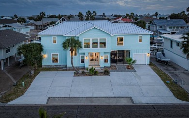 Lake House Key Allegro home, Private pool, Hottub, Outdoor kitchen, Kayaks, Gameroom., , on Gulf of Mexico - Aransas Bay in Texas - Lakehouse Vacation Rental - Lake Home for rent on LakeHouseVacations.com