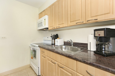 Lake House Ocean & Diamond Head Views! Full Kitchen, Lanai, 1 Free Parking! Sleeps 6, , on Oahu - Honolulu in Hawaii - Lakehouse Vacation Rental - Lake Home for rent on LakeHouseVacations.com