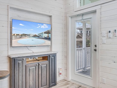 Lake House Community Pool, In Town, Dog Park,Wifi, Hammock Park! 5 Minutes to the Beach!, , on Gulf of Mexico - Port Aransas in Texas - Lakehouse Vacation Rental - Lake Home for rent on LakeHouseVacations.com