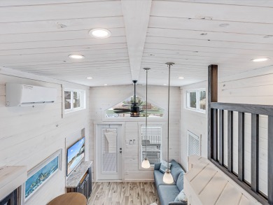 Lake House Community Pool, In Town, Dog Park,Wifi, Hammock Park! 5 Minutes to the Beach!, , on Gulf of Mexico - Port Aransas in Texas - Lakehouse Vacation Rental - Lake Home for rent on LakeHouseVacations.com