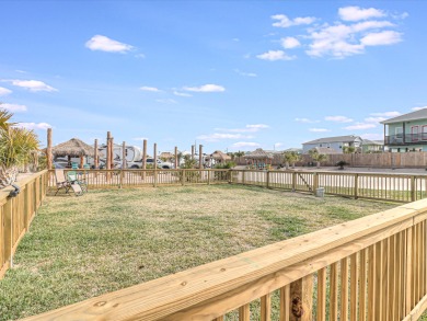 Lake House Community Pool, In Town, Dog Park,Wifi, Hammock Park! 5 Minutes to the Beach!, , on Gulf of Mexico - Port Aransas in Texas - Lakehouse Vacation Rental - Lake Home for rent on LakeHouseVacations.com