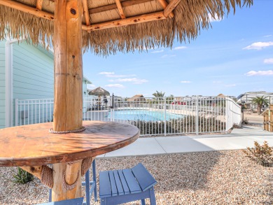 Lake House Community Pool, In Town, Dog Park,Wifi, Hammock Park! 5 Minutes to the Beach!, , on Gulf of Mexico - Port Aransas in Texas - Lakehouse Vacation Rental - Lake Home for rent on LakeHouseVacations.com