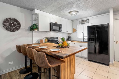 Lake House Kailua Village #201 2nd Floor, Corner Remodeled unit in Downtown Kona. , , on Big Island - Kailua-Kona Bay in Hawaii - Lakehouse Vacation Rental - Lake Home for rent on LakeHouseVacations.com