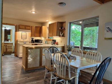 Lake House Virgil's Retreat Your Classic Smoky Mountain Hideaway!, , on Gatlinburg in Tennessee - Lakehouse Vacation Rental - Lake Home for rent on LakeHouseVacations.com