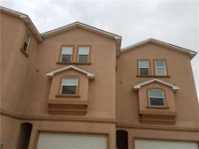 Lake House Island Retreat w Sparkling Pool & Across the Street from the Beach, , on Gulf of Mexico - Corpus Christi in Texas - Lakehouse Vacation Rental - Lake Home for rent on LakeHouseVacations.com