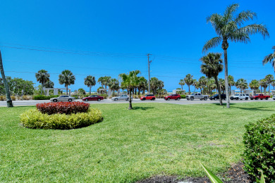 Lake House Cozy Coastal Getaway 1 Bed 1 Bath Siesta Key Condo Steps to Beach , , on  in Florida - Lakehouse Vacation Rental - Lake Home for rent on LakeHouseVacations.com