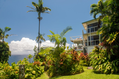 Lake House Paradise Bluff Cliffside Home wGorgeous Ocean Views and Tropical Garden, , on  in Hawaii - Lakehouse Vacation Rental - Lake Home for rent on LakeHouseVacations.com
