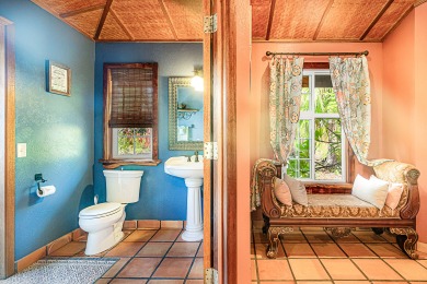 Lake House House of Paddles, POOL, Ocean close in Keaau, Hawaii, near Hilo, , on Big Island - Keaau in Hawaii - Lakehouse Vacation Rental - Lake Home for rent on LakeHouseVacations.com