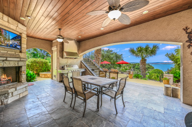 Lake House NEW Above Palms I Pool&ampSpa I Views I Lake Travis I Family Fun I Services, , on Colorado River - Lake Austin in Texas - Lakehouse Vacation Rental - Lake Home for rent on LakeHouseVacations.com