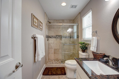 Lake House Charming bungalow with full kitchen and living area!, , on Gulf of Mexico - Port Aransas in Texas - Lakehouse Vacation Rental - Lake Home for rent on LakeHouseVacations.com