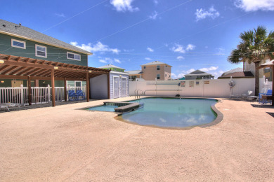 Lake House Charming bungalow with full kitchen and living area!, , on Gulf of Mexico - Port Aransas in Texas - Lakehouse Vacation Rental - Lake Home for rent on LakeHouseVacations.com