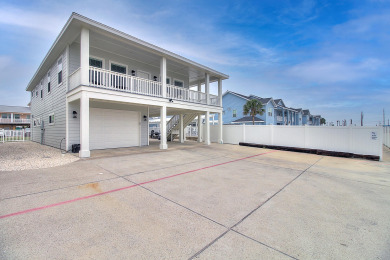 Lake House Charming bungalow with full kitchen and living area!, , on Gulf of Mexico - Port Aransas in Texas - Lakehouse Vacation Rental - Lake Home for rent on LakeHouseVacations.com