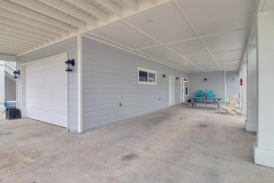 Lake House Charming bungalow with full kitchen and living area!, , on Gulf of Mexico - Port Aransas in Texas - Lakehouse Vacation Rental - Lake Home for rent on LakeHouseVacations.com
