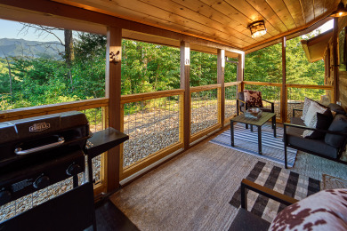 Lake House Romantic, cute and comfy rustic cabin with amazing view!, , on Douglas Lake in Tennessee - Lakehouse Vacation Rental - Lake Home for rent on LakeHouseVacations.com