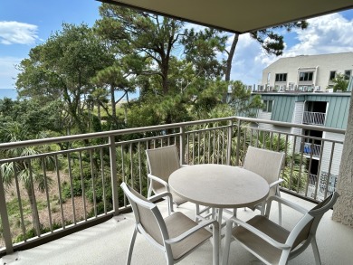 Lake House Ocean One 423 - 2BR2Bath Direct Oceanfront 4th Floor, , on Atlantic Ocean - Hilton Head Island in South Carolina - Lakehouse Vacation Rental - Lake Home for rent on LakeHouseVacations.com