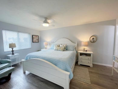 Lake House Charming 2 Bed 2 Bath Ground Floor Steps to Siesta Key Beach, , on  in Florida - Lakehouse Vacation Rental - Lake Home for rent on LakeHouseVacations.com