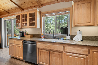 Lake House GORGEOUS 5-Star cabin. Walk to LAKE and VILLAGE. Game Room and Hot Tub, , on Big Bear Lake in California - Lakehouse Vacation Rental - Lake Home for rent on LakeHouseVacations.com