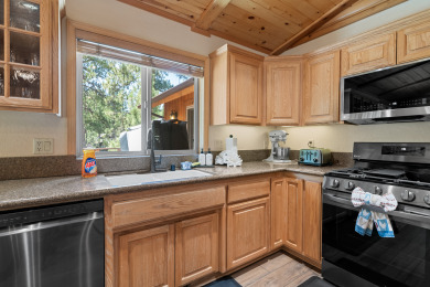 Lake House GORGEOUS 5-Star cabin. Walk to LAKE and VILLAGE. Game Room and Hot Tub, , on Big Bear Lake in California - Lakehouse Vacation Rental - Lake Home for rent on LakeHouseVacations.com