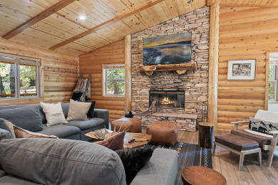 Lake House GORGEOUS 5-Star cabin. Walk to LAKE and VILLAGE. Game Room and Hot Tub, , on Big Bear Lake in California - Lakehouse Vacation Rental - Lake Home for rent on LakeHouseVacations.com