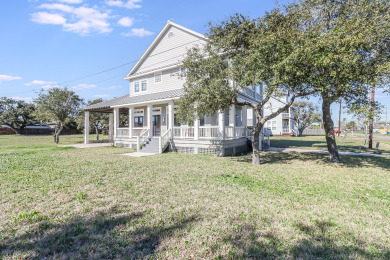 Lake House Barefoot Pelican! Gorgeous 4 bedroom 3.5 bath home in the heart of Rockport!, , on Gulf of Mexico - Aransas Bay in Texas - Lakehouse Vacation Rental - Lake Home for rent on LakeHouseVacations.com