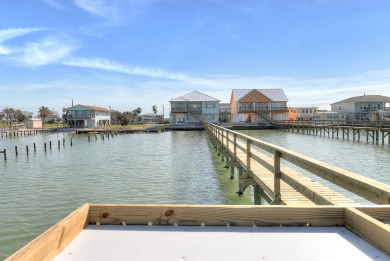 Lake House Soggy Pollards! On Copano Bay! Waterfront! Private 250 ft. lighted pier!, , on Gulf of Mexico - Aransas Bay in Texas - Lakehouse Vacation Rental - Lake Home for rent on LakeHouseVacations.com