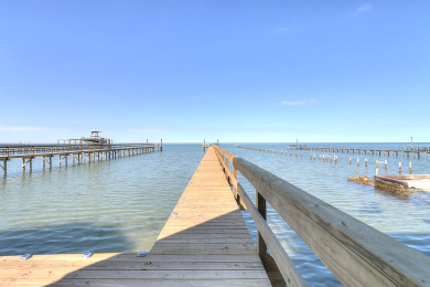 Lake House Soggy Pollards! On Copano Bay! Waterfront! Private 250 ft. lighted pier!, , on Gulf of Mexico - Aransas Bay in Texas - Lakehouse Vacation Rental - Lake Home for rent on LakeHouseVacations.com